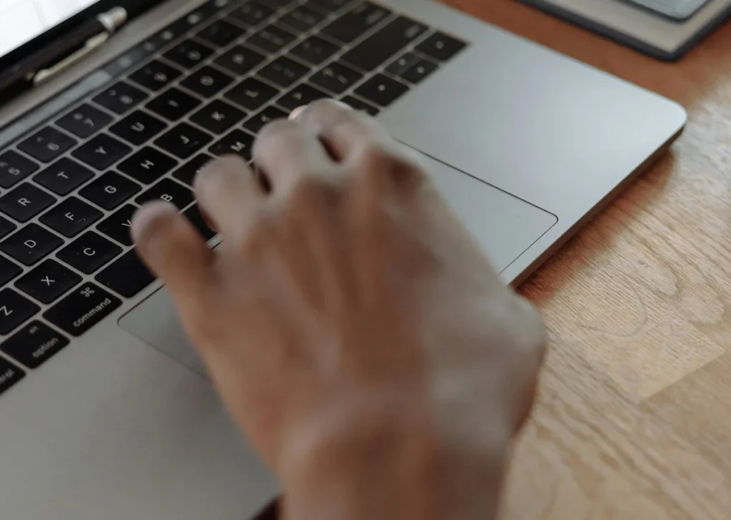 Cara Mengatasi Touchpad Laptop yang Rusak