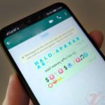 Cara Membuat Tulisan Berwarna di WhatsApp 